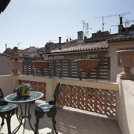 Mongelli شقة كان